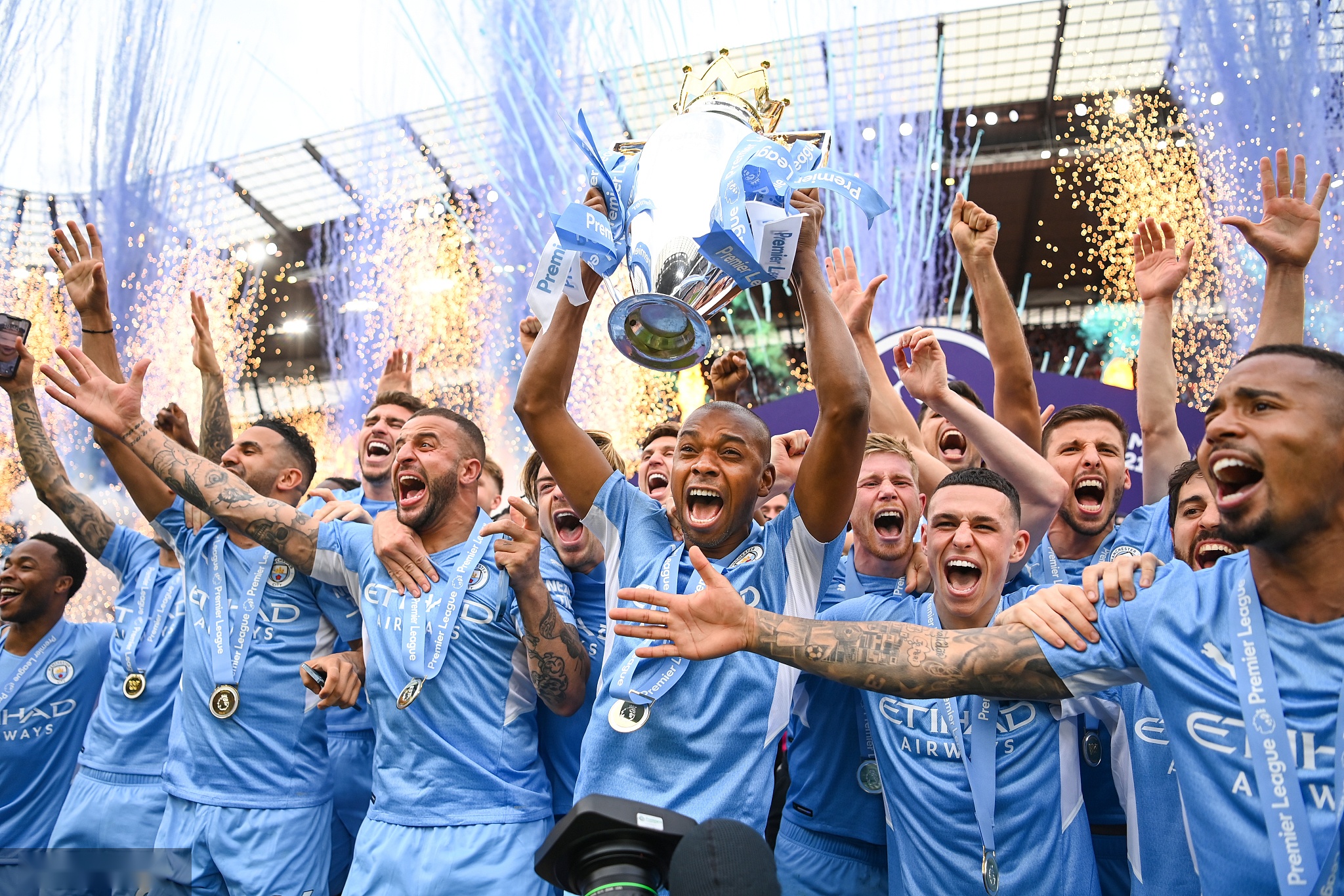 体争相报道 体争相报道