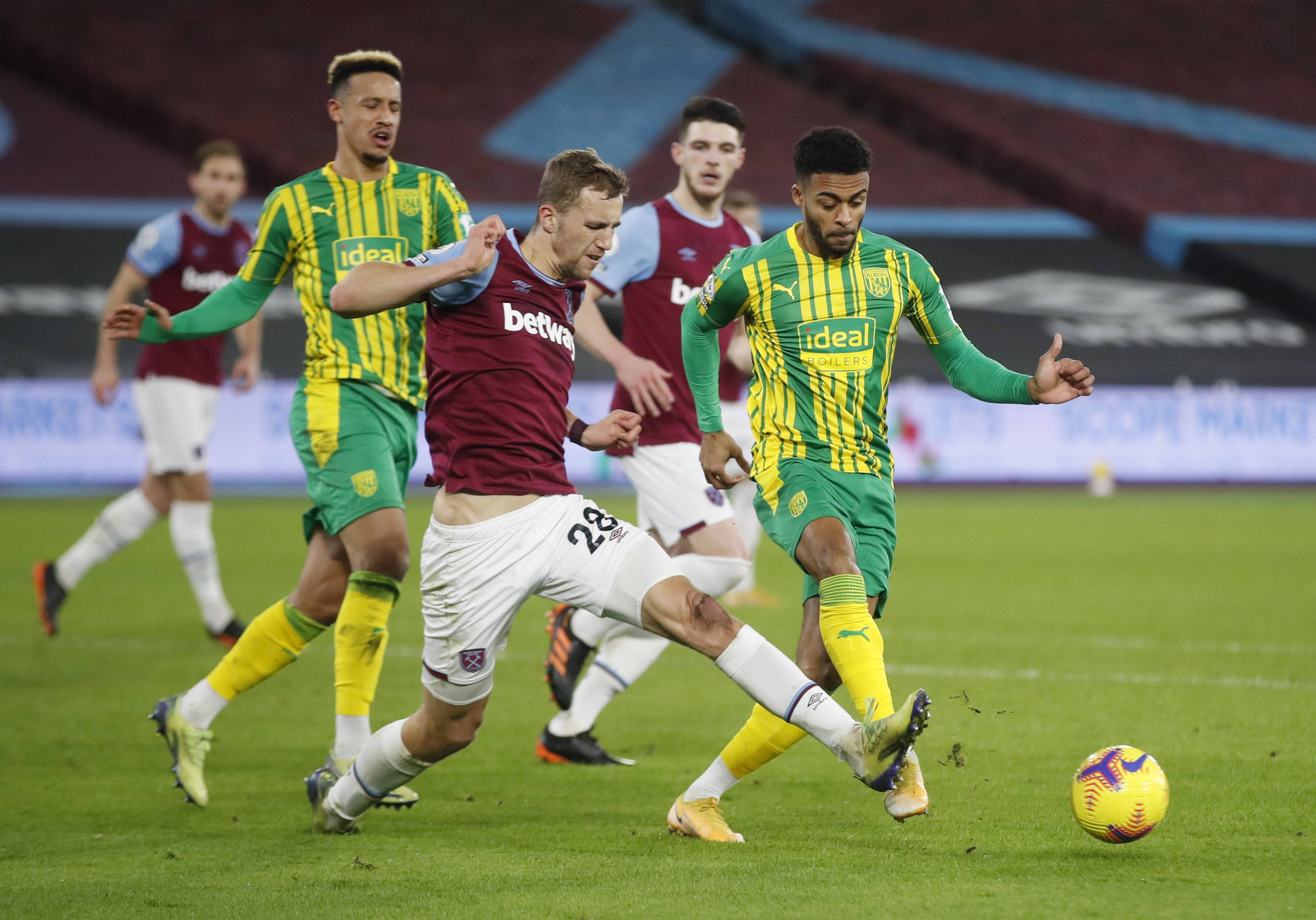 论球粘在脚 论球粘在脚