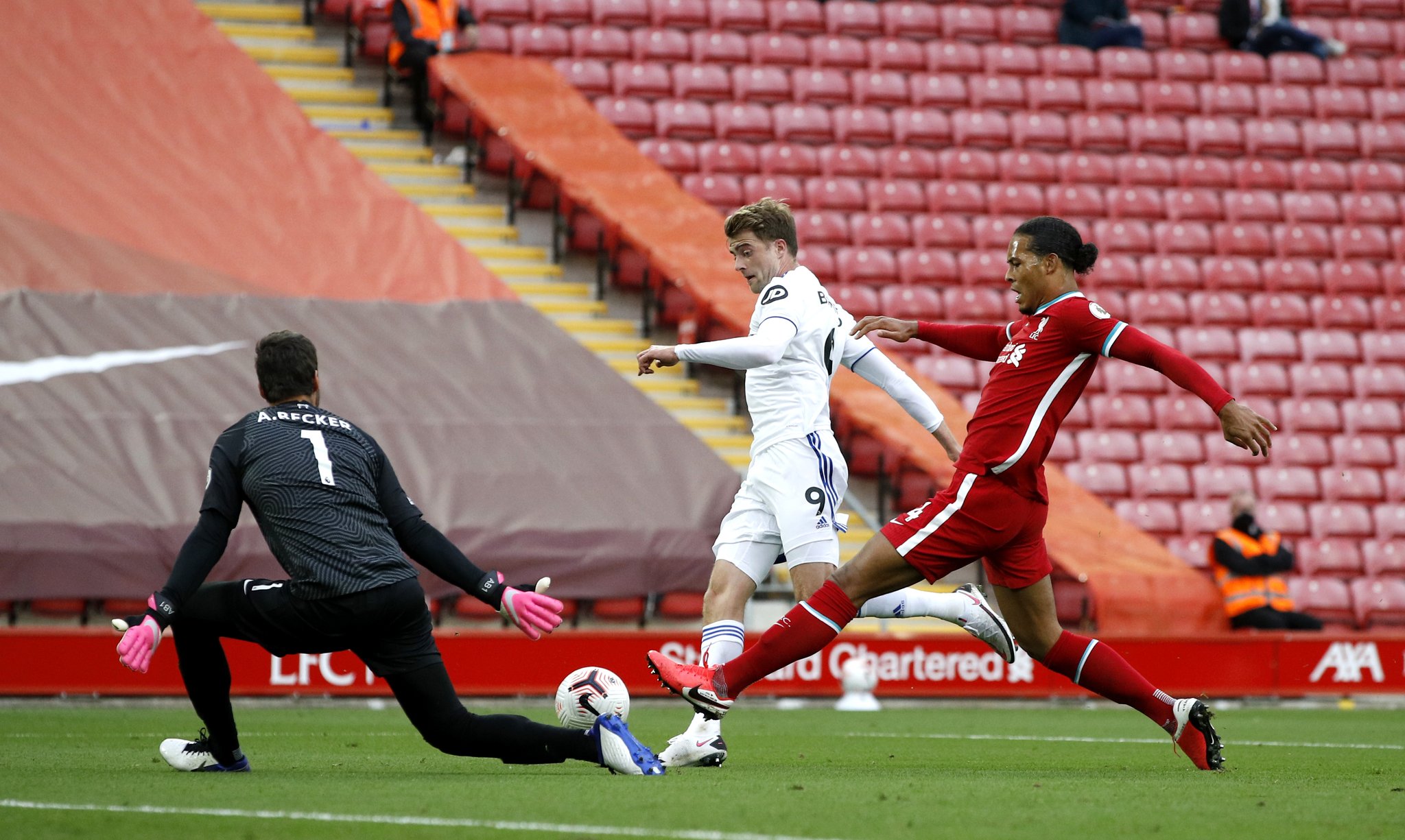 遠不僅僅是 遠不僅僅是